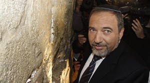Avigdor Lieberman izraeli külügyminiszter vasárnap...