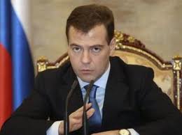 Medvegyev: nem érdemes visszatartani a külföldre készülő diplomásokat