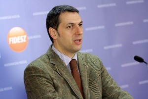 Lázár: Abszolút siker a végtörlesztés