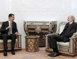 Száműzné Aszad elnököt Tunézia vezetője