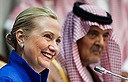 Clinton seeks tighter US-Gulf cooperation on Iran