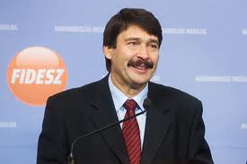 Május 10-én léphet hivatalba az új államfő