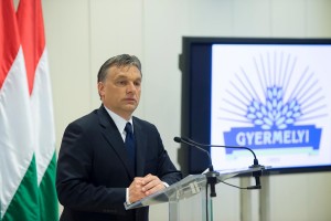 „A világ mintha jó irányba kezdene fordulni”