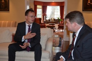 Szijjártó: Magyarországnak az az érdeke, hogy ott legyen a...