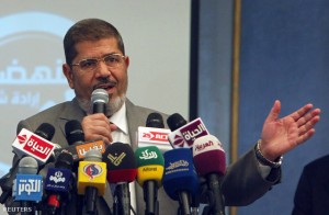 Elutasította Mohamed Murszi államfő, hogy tárgyalásokat kezdjen hét egyiptomi rendőr, illetve...