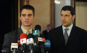 Lázár: Járjon kiemelt juttatás az elhunyt kormányfő...