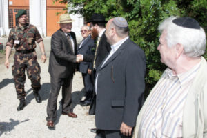 Elkezdődtek a felújítási munkák a Kozma utcai zsidó temető 12-es parcellájában