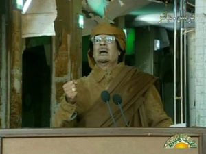 קדאפי: „לא מתפטר, א…