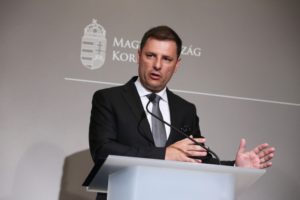 A népszavazás kiírása és megszervezése elől minden akadály elhárult