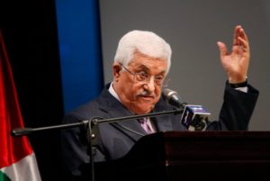 Képtelen vád a zsidók ellen: visszakozott a palesztin elnök
