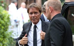 Nem emelnek vádat Cliff Richard ellen