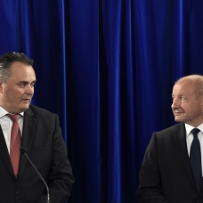 simicskohans-peter-doskozilmti1