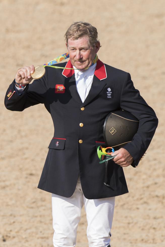 Individual-Gold-Medalist-Nick-Skelton-GBR-Podium.jpg