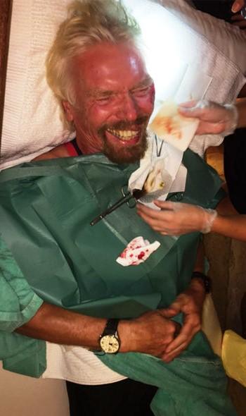 Richard Branson súlyosan megsérült