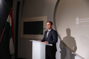 Dömötör Csaba : Szent István azzal, hogy a kereszténységet...