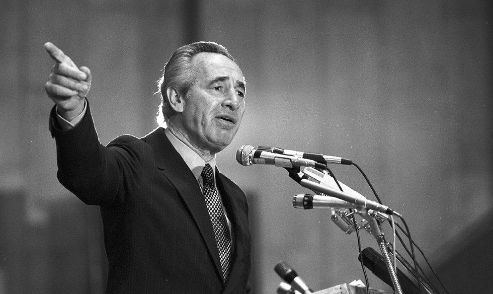 peres14_munkapárt_konf_80.jpg