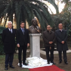 Gulyás Gergely: Antall József nem tudta máshol elképzelni...