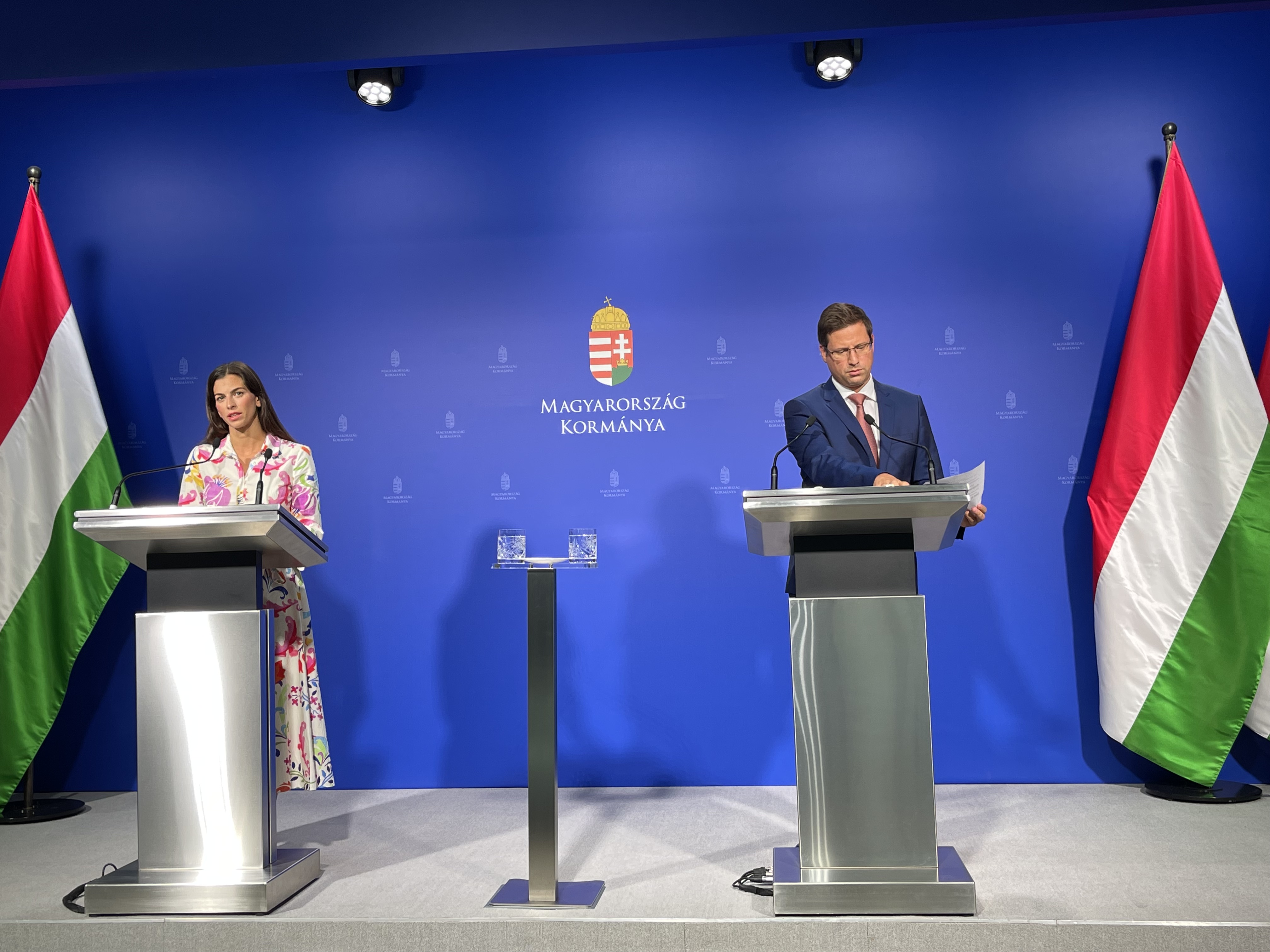 Gulyás Gergely miniszter a kormányinfón a Heti Tv több...