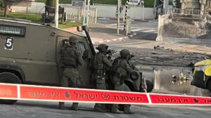 Az izraeli hadsereg Gázában elfoglalta a Hamász terrorszervezet katonai rendőrfőhadiszállását, Júdeában pedig emlékműveket romboltak le